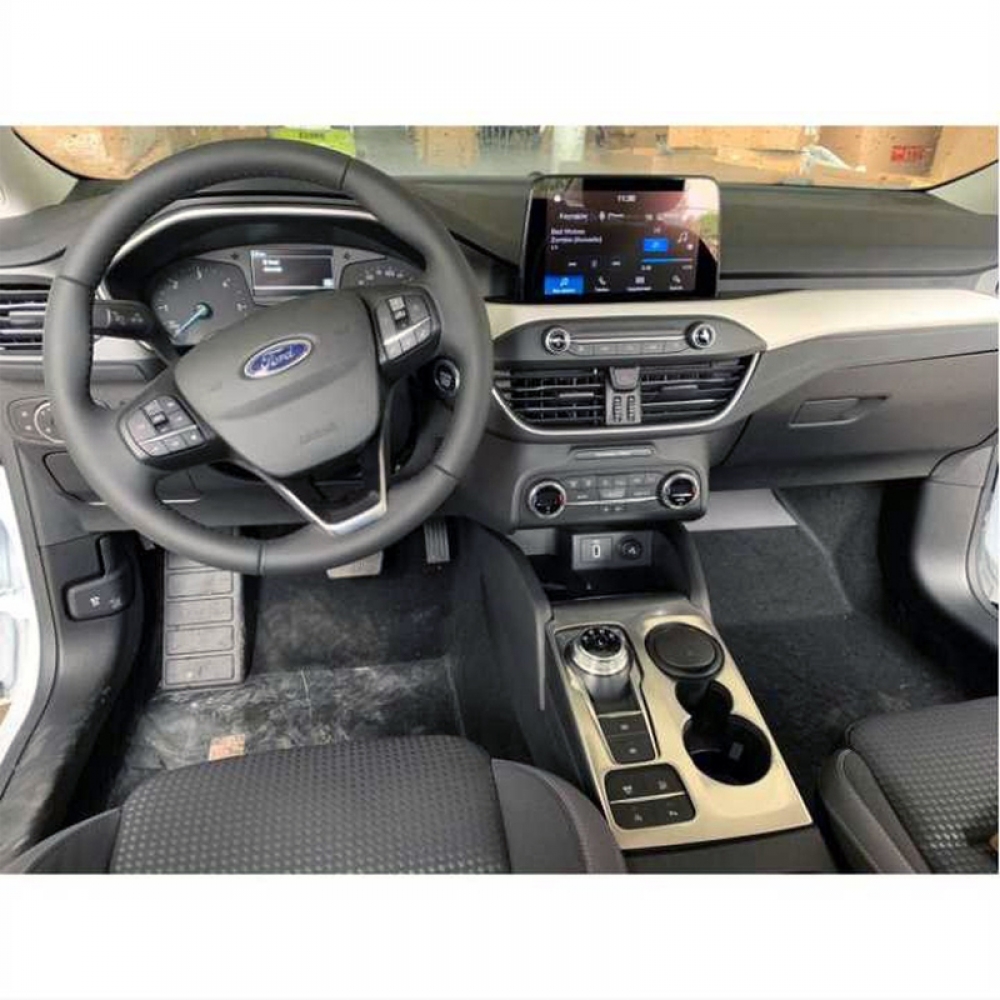 Ford Focus 2019-2021 Vites Çerçeve Kaplama Gri Fiyat ve Modelleri